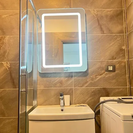 Mihnea By Alz * Navodari